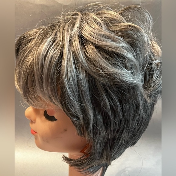 Short Wig Layered Curly Pixie Gray mixed Black color Wig - Picture 3 of 9